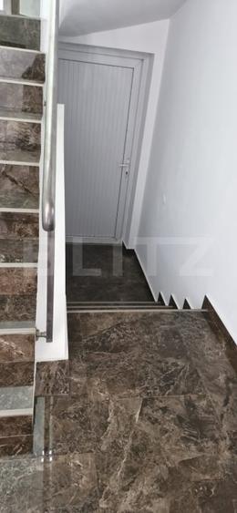 Spațiu comercial, de 300 mp, în Pucioasa