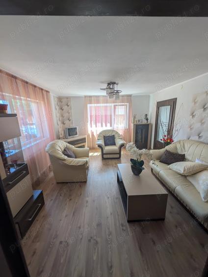 Apartament cu 3 camere decomandat în Bonțești