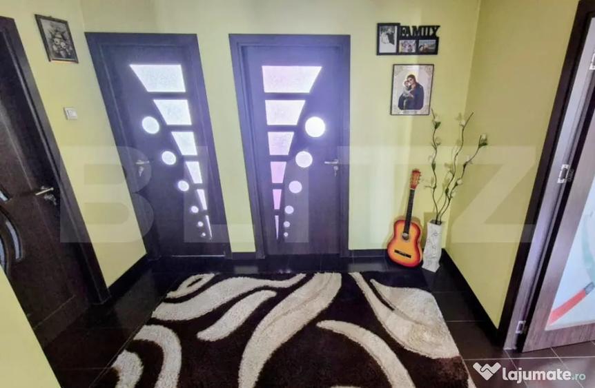 Casă cu 5 camere cu Teren 462 Mp în Malu Mare