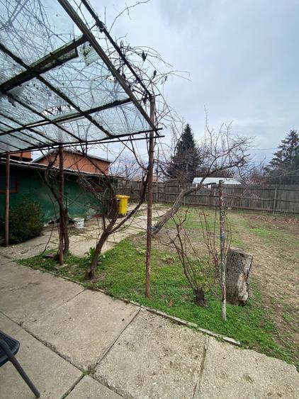 Casă cu 3 camere cu Teren 375 Mp în Prelungirea Ghencea