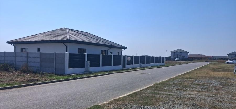 Casă cu 3 camere în Cumpăna