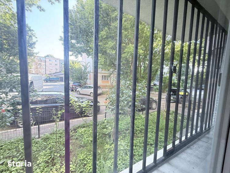 Apartament cu 3 camere în Rahova