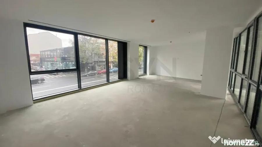 Casă cu 7 camere cu Teren 268 Mp în Dorobanți