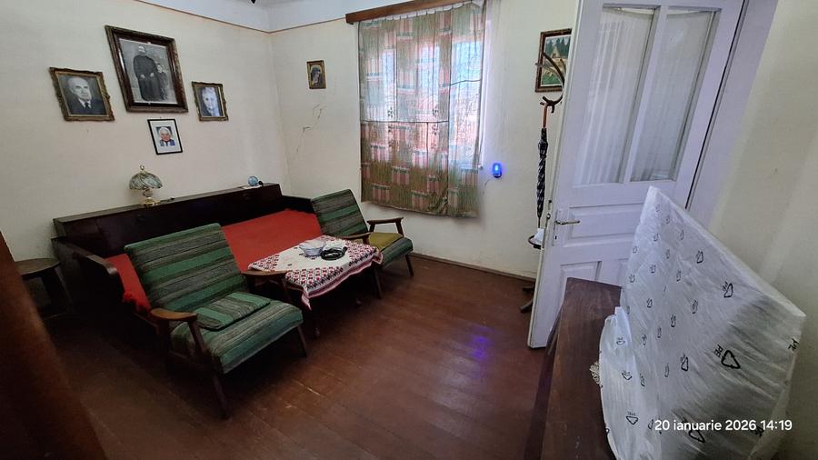 Casă individuală cu 4 camere cu Teren 1796 Mp în Răcari