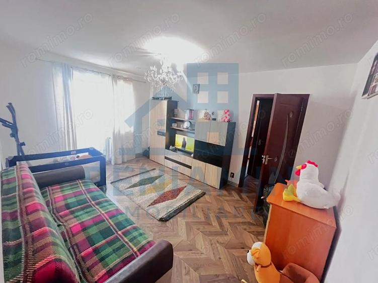 Apartament 2 camere semidecomandat Noua 41mp etaj 2 Brasov - 1