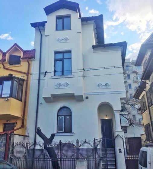 Zona Unirii - Parcul Carol vila 8 camere disponibila pentru inchiriere - 1