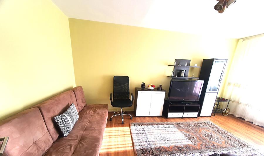 Inchiriere apartament 3 camere decomandat zona Astra str.Vulturului - 1