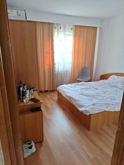 Apartament cu 2 camere decomandat în Zorilor
