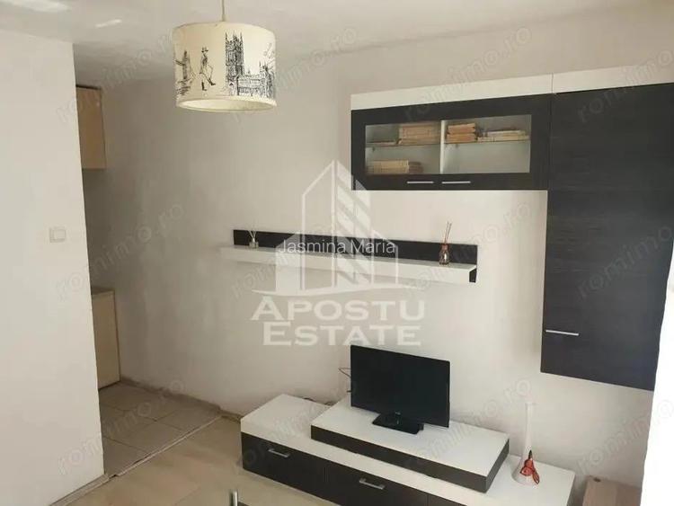 Garsoniera de 22 mp in zona Buziasului, etajul intai, ideal investitie