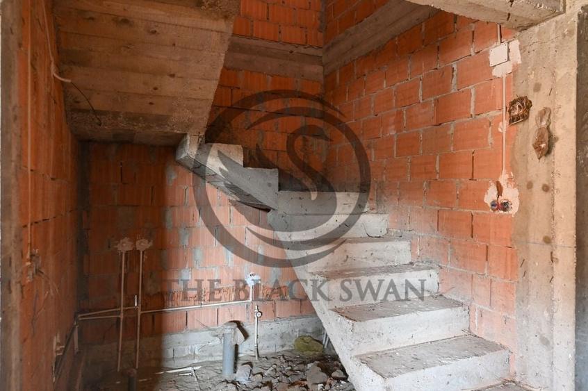 Casa la rosu de vanzare | Iordacheanu - Valea Cucului | Comision 0% - 16