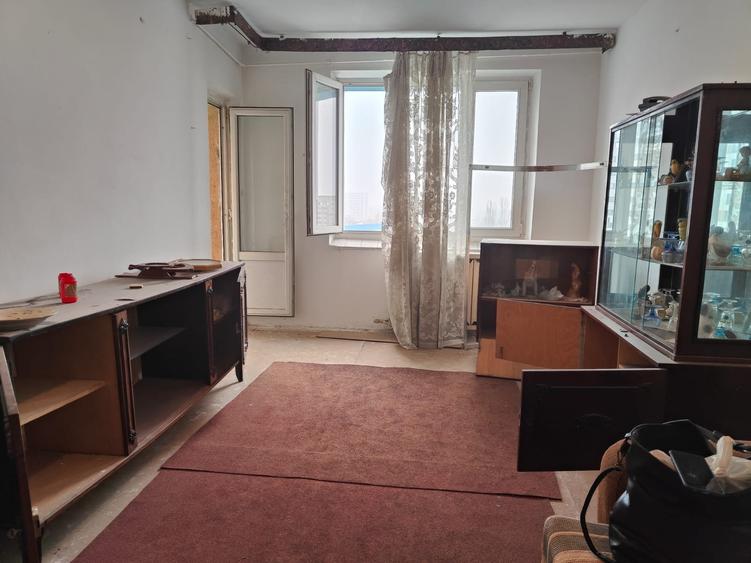 13 Septembrie - Liberty Mall - bloc 1984 - 1