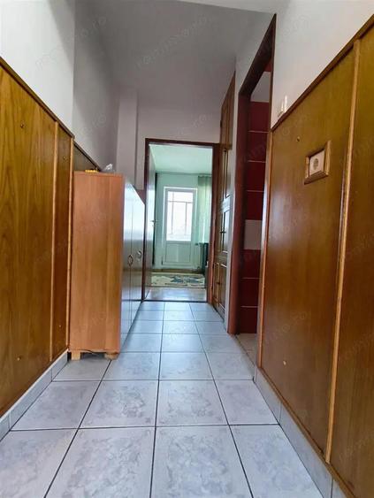 Apartament 3 Camere 80mp Tudor Etaj Intermediar zona Corina - 7