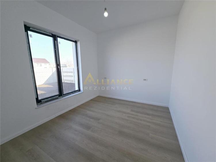 Casa individuala- 3 camere- 2 bai- pod- beci - 500m de STV - 5