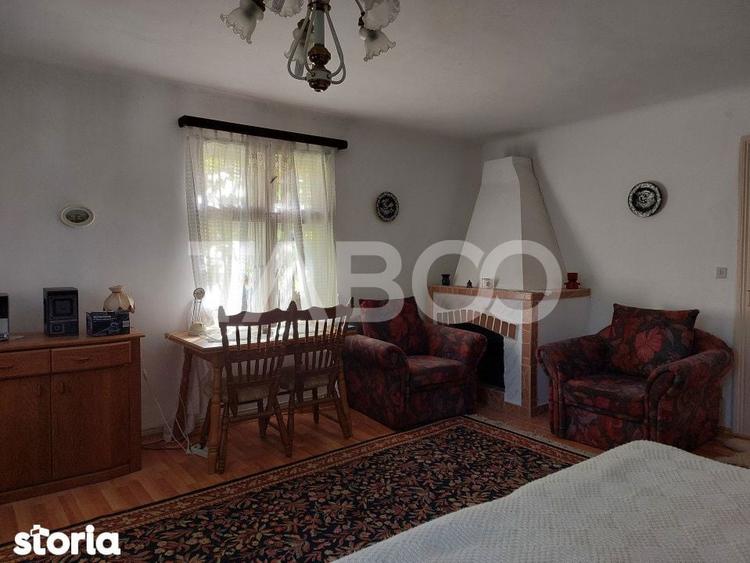 Casa de vanzare cu 2 apartamente separate si teren 500 mp Cisnadioara - 7