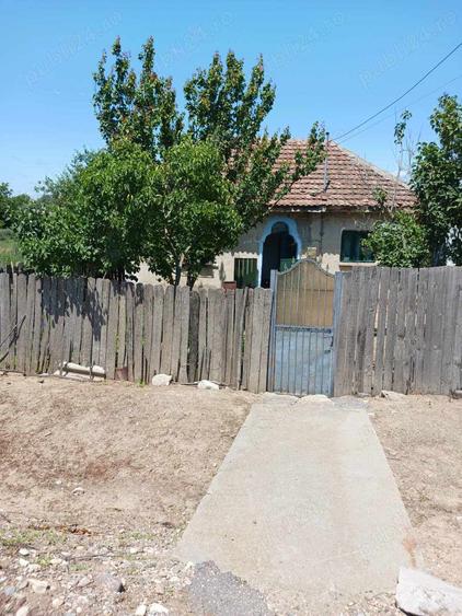 Casa batraneasca de vanzare - 3