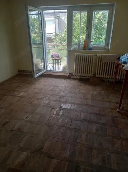 apartament de vanzare - 1