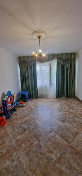 Faleza Nord 3 camere decomandate, etajul 1. - 10