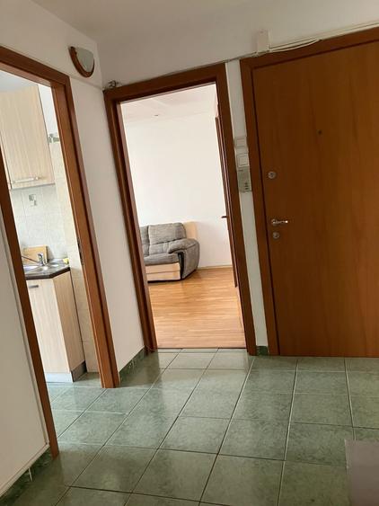 2 camere  – Băneasa, Bd. Aerogării pe Str. Neagoe Vodă, etaj 2/4, dec, mobilat. - 6