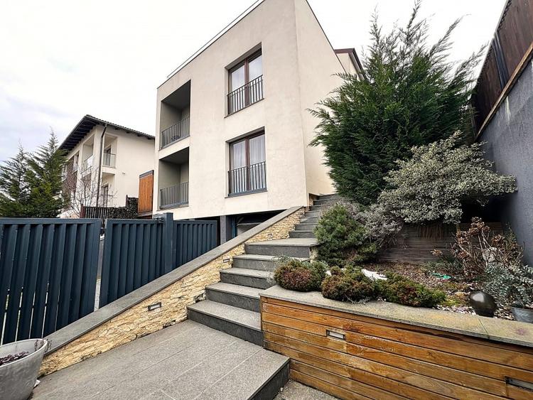 Apartament Exclusivist, Lux, 92 mp, 2 niveluri, Garaj Gruia - 1