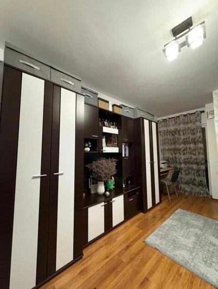 GAROSNIERA IN BAZA 3 - ETAJ 1 DIN 4 - BLOC DIN 1979 FARA RISC SEISMIC - RENOVATA - 7