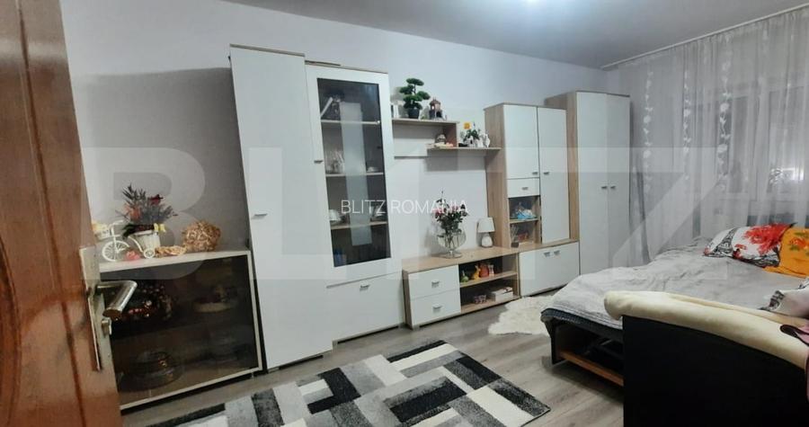 Apartament de vanzare, 86 mp, zona Micro 17 Apartament de vanzare, 86 mp, zona Micro 17