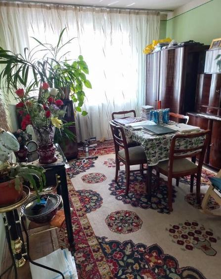 P.Dulfu, 3 camere, decom., etaj 3 - 2