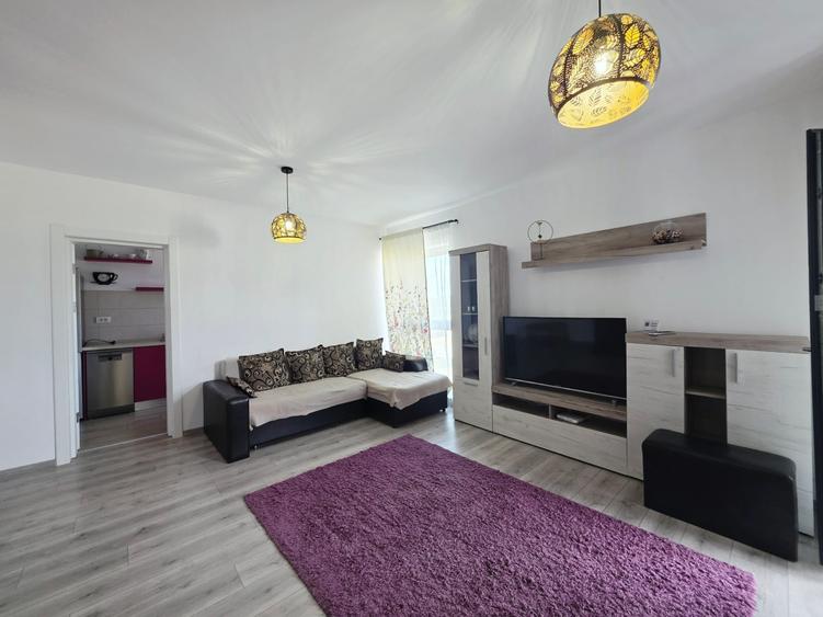 Apartament cu 2 camere decomandat, mobilat în Cristian