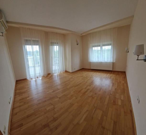 NOU! Vila EXCLUSIVISTA, 5 camere, curte GENEROASA,COMISION 0 - 13