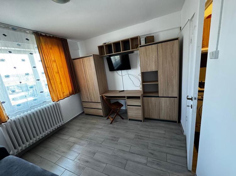 Inchiriez garsoniera, Podu Ros 10 min de Pals Centru - 5