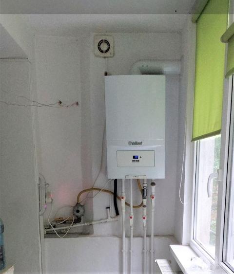 Vând aprtament 2 camere semidecomndate , parter, Mazepa 1 - 3