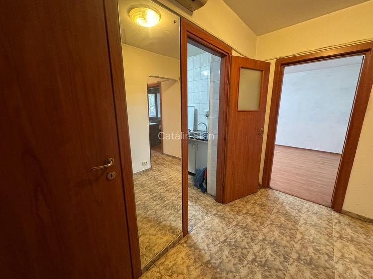 Apartament 3 camere decomandat - Alunisului - Brancoveanu - Boxa