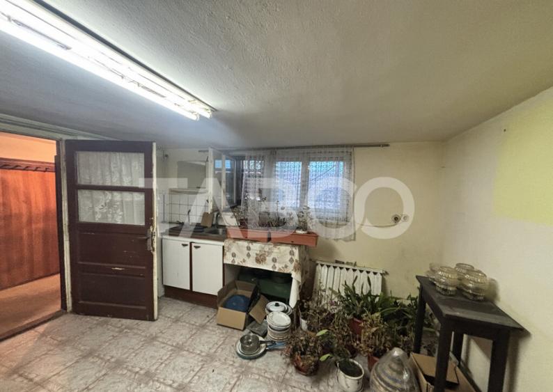 Casa de vanzare cu 3 camere si gradina in zona Turnisor Sibi - 10
