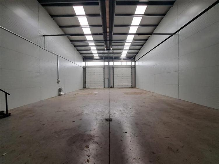 Hala de 300 mp + spatii birouri, situata in Luna de Sus! - 5