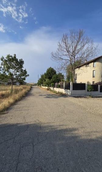 Valu Lui Train teren 407 mp intravilan - 2