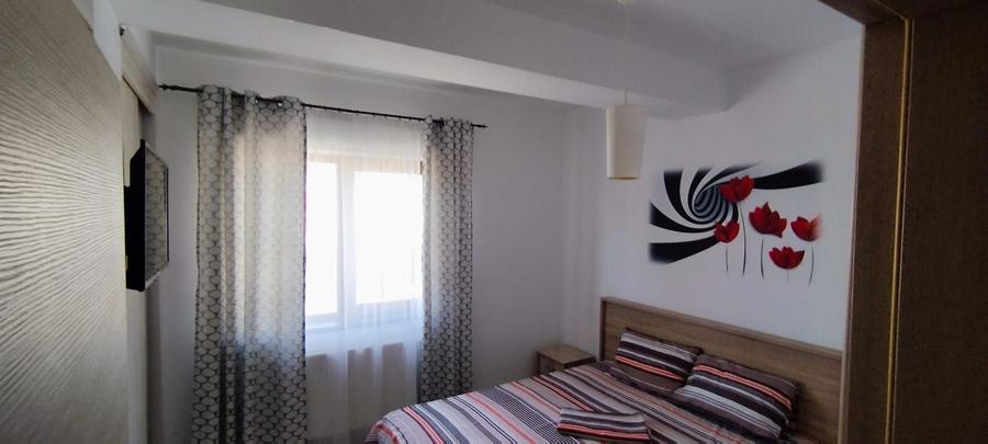 Apartament de vanzare 3 camere - 1