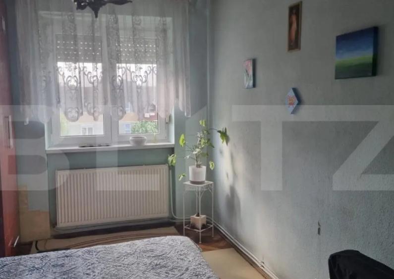 Apartament de vanzare, cu 3 camere, 91 mp, zona Bl. Closca - 9