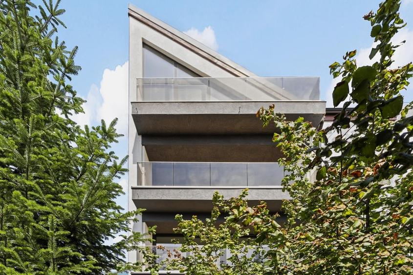 Cladire cu 5 apartamente de vanzare - 1