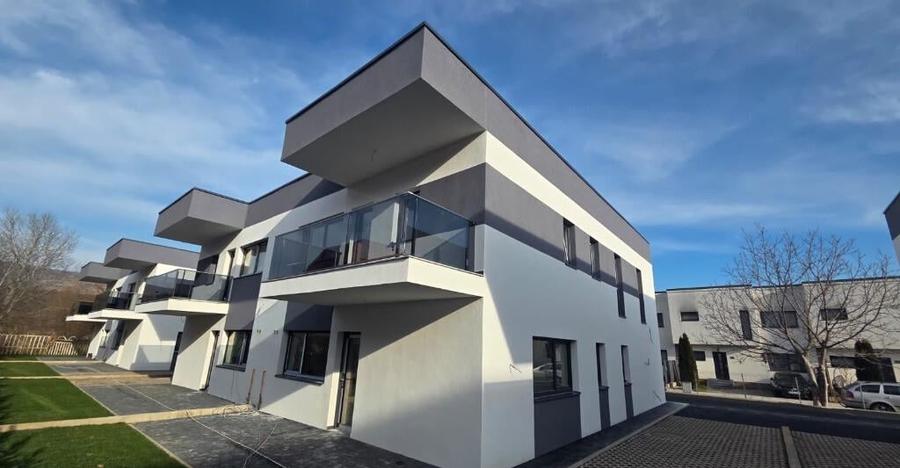 Casa duplex spa?ioasa, construc?ie noua, Flore?ti langa stadion - 3