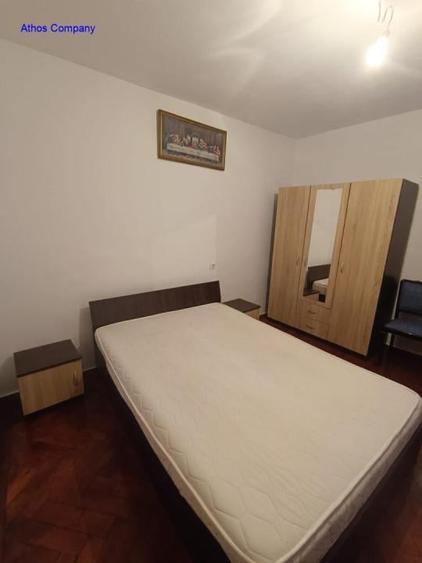 Inchirieri Case / vile SEMICENTRAL PIATA 1 MAI - 3