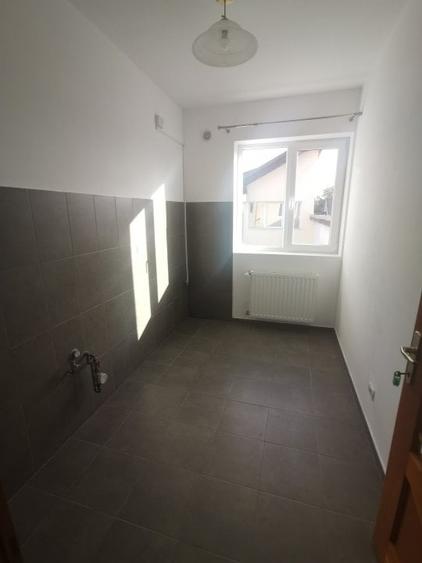 Blascovici casa 300 mp 1900 euro - 10