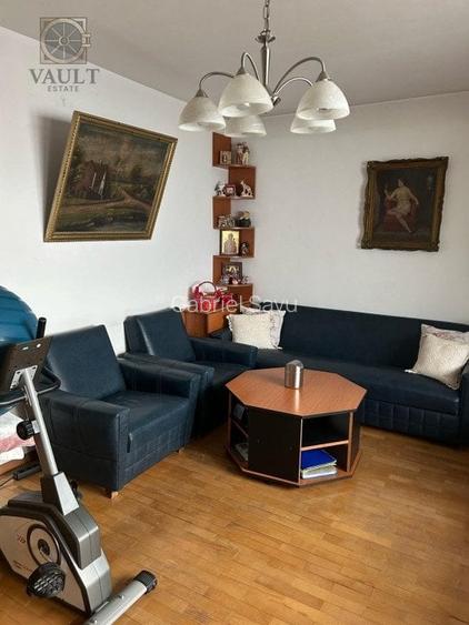 Apartament cu 2 camere decomandat, mobilat în P-ța Gorjului