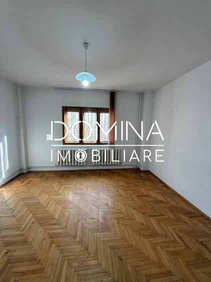 Birou, de 18 mp, în Central