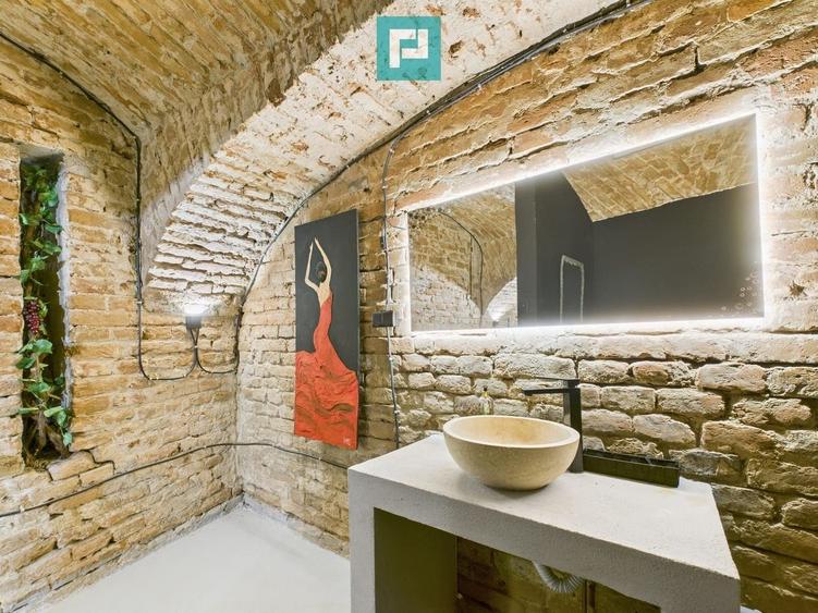 Eleganță subterană - pivniță exclusivistă Arad - 8