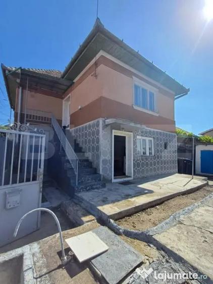 Casa de vanzare, cu 3 camere, 85 mp, 151 mp teren, zona cent - 11