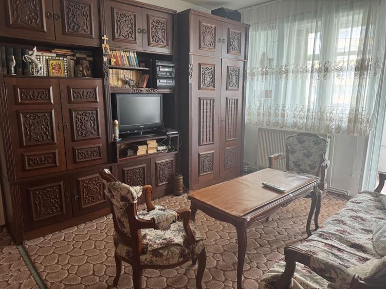 Apartament de vanzare zona 0 - 4