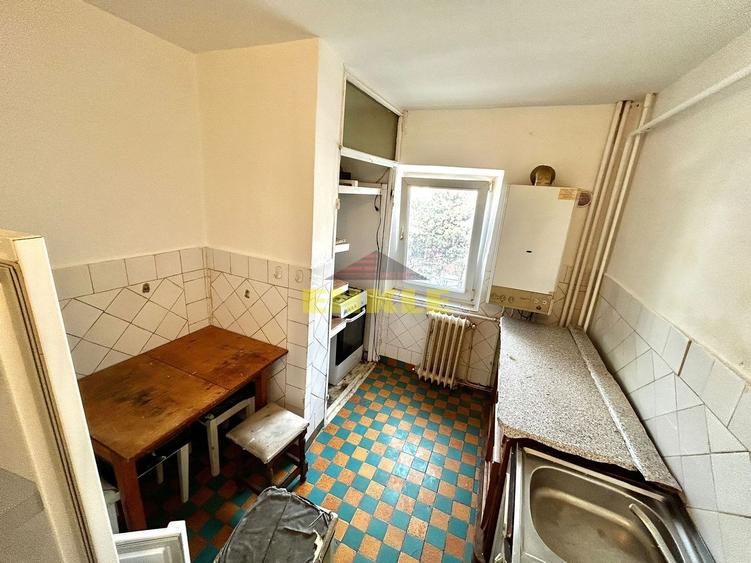 De vanzare apartament cu 2 camere, zona Capat 1. - 8