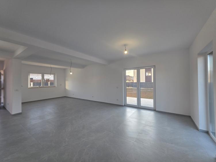 Casa individuala P+E, teren 600mp, Cartier Izvor, Tarlungeni - 2