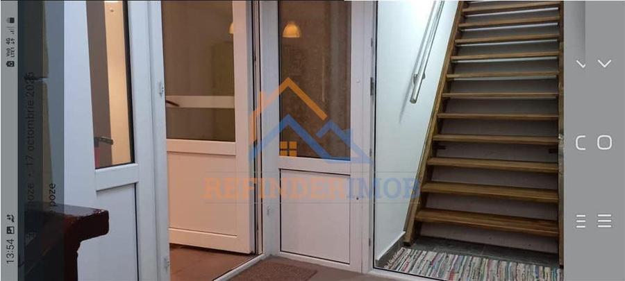 Casa P+1E+M (spatiu comercial inclus) sector 4 - 12