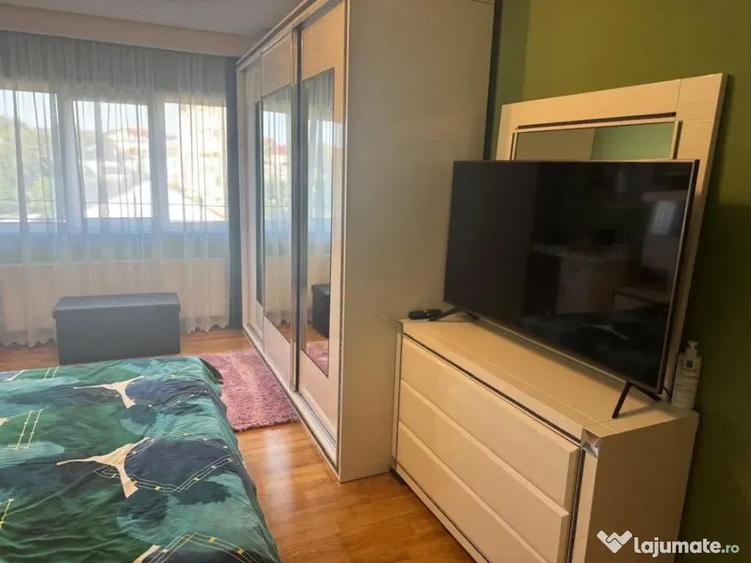 Apartament cu 3 camere decomandat în Obcini