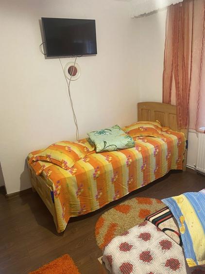 Inchiriez Apartartament cu o camera Slanic Moldova - 1